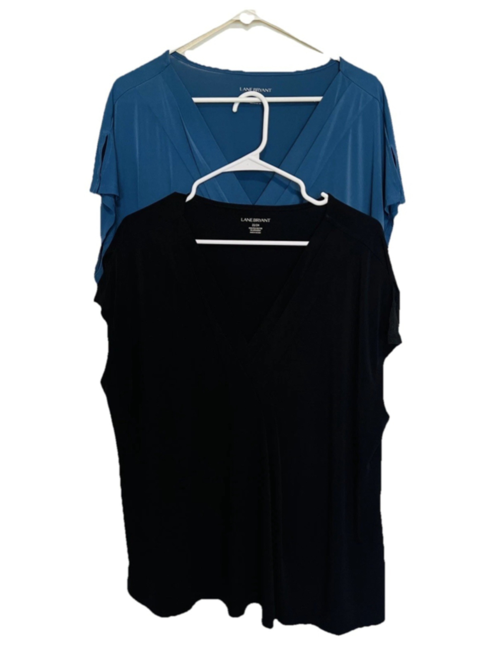 Lot of 2 Lane Bryant Tops Women’s 22/24 2X 3X Black Blue Pleated Career Casual